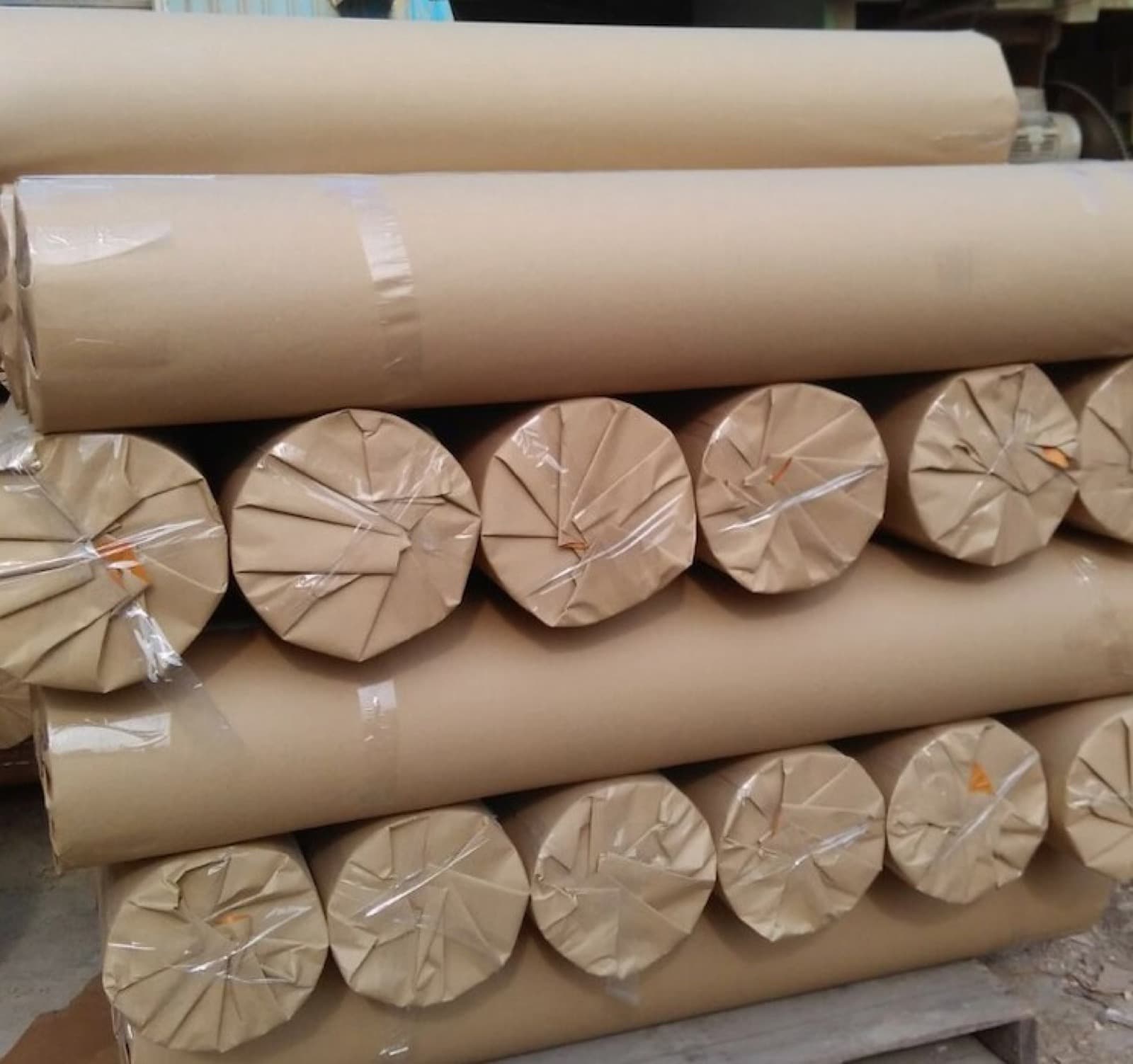 Rollos de papel de sublimación en bodega